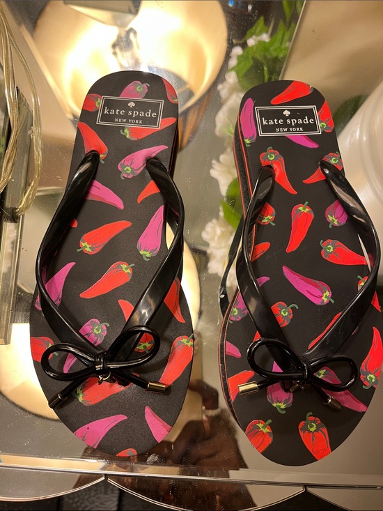 kate spade Shoes - ❤️Kate spade black flip sandals with red and purple chili print